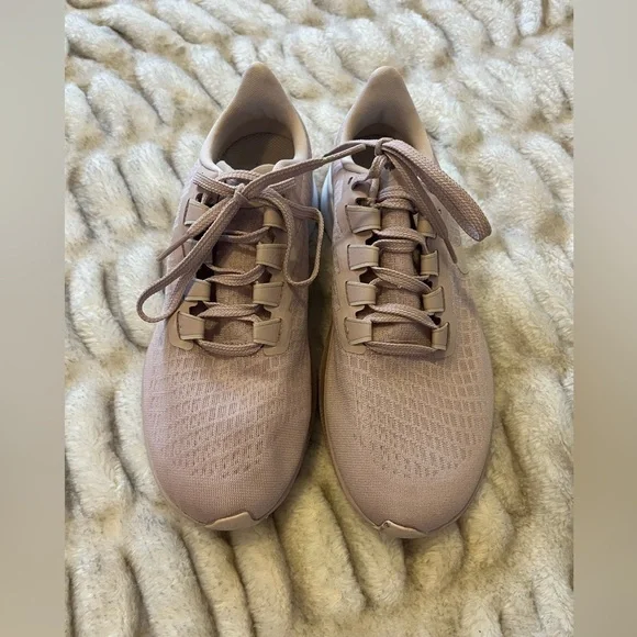 Women’s Nike Zoom Mauve Sneakers - Picture 2 of 6